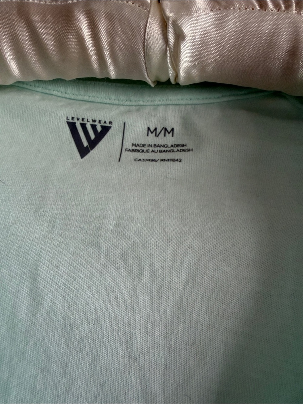 Mercedes-Benz V-Neck Logo Tee - Mint & Heather Purple M Med NWT - Picture 3 of 7